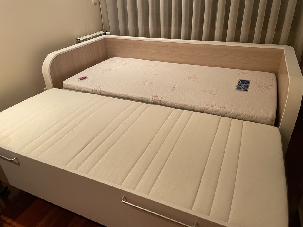 Cama Paularte e secretaria