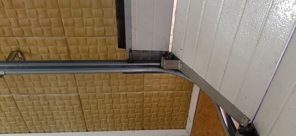 Ворота секційні підйомні 3000/3500(автоматичні)