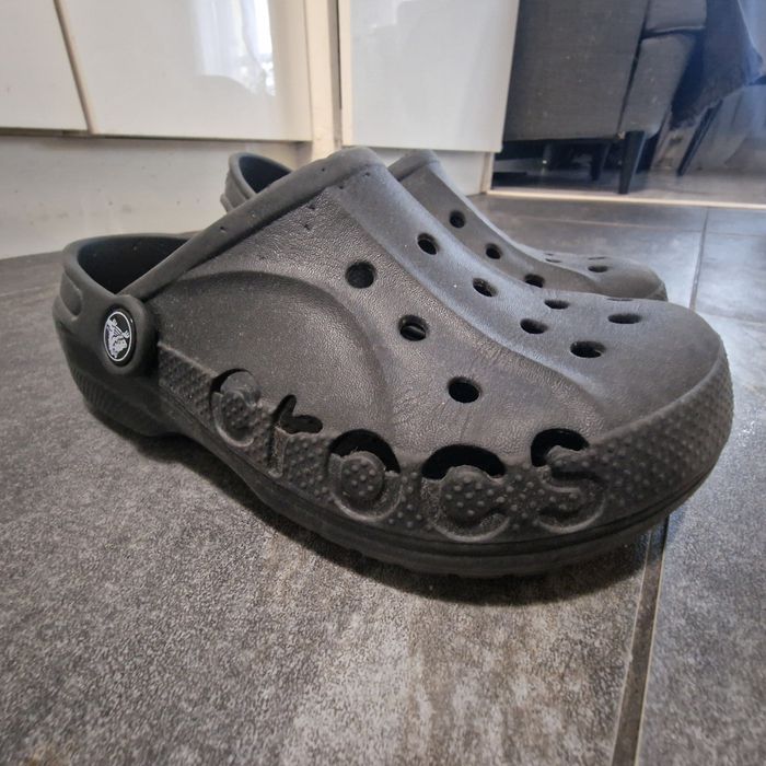 Crocsy czarne rozmiar 35