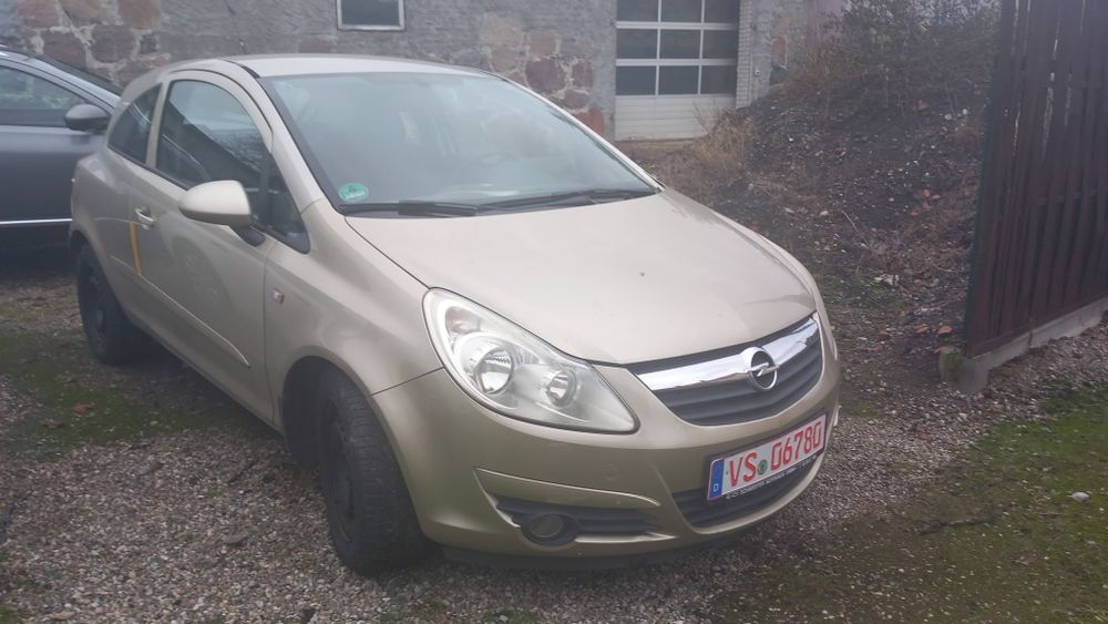 Sprzedam opel corsa 1,2i tylko 135 tys km