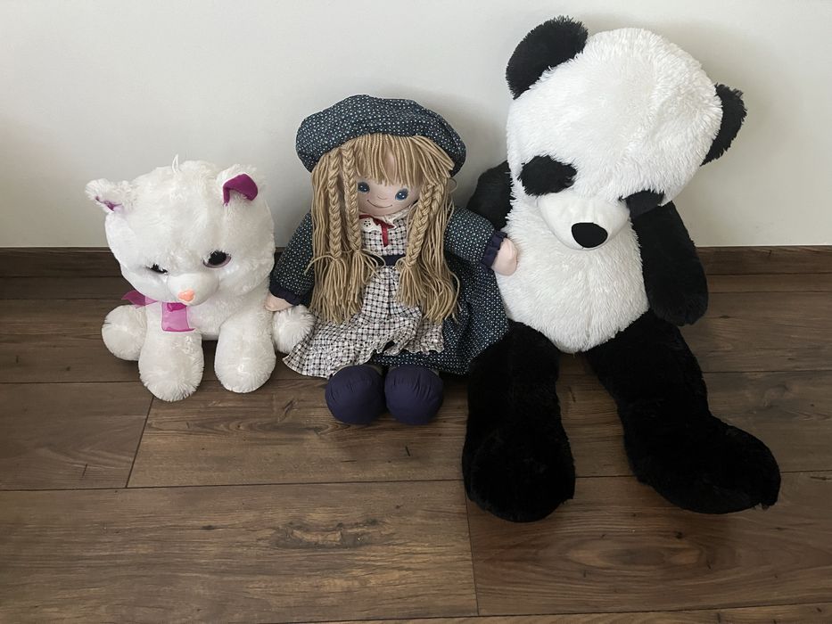 Duze pluszaki i szmaciana zuzia