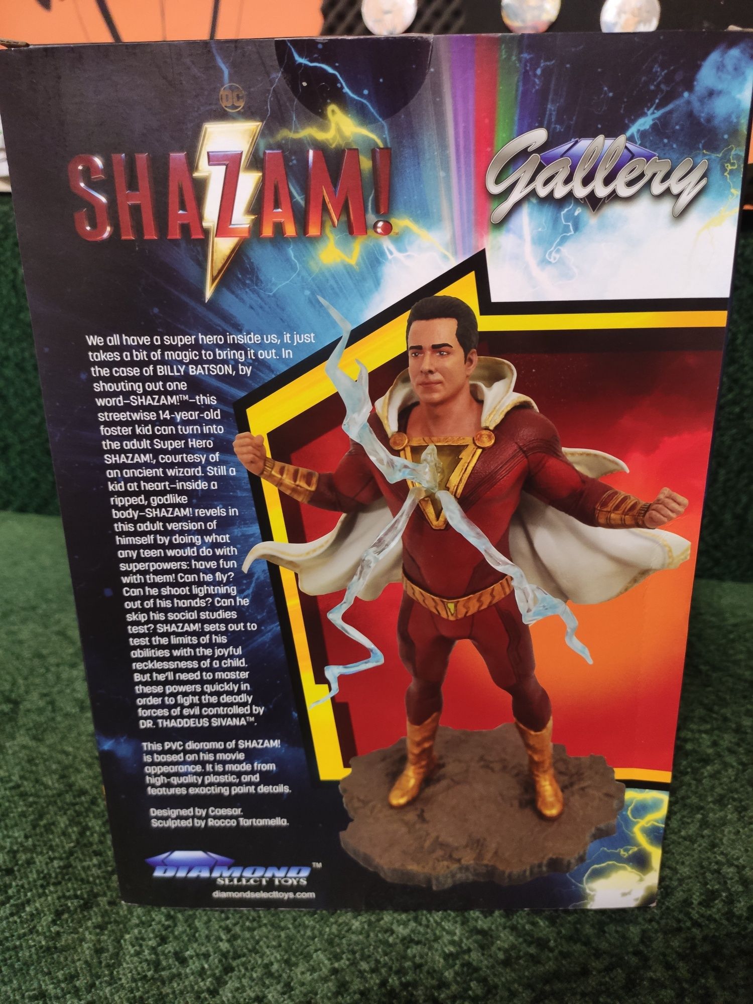 Figurka Shazam! DC Movie Gallery - Shazam 23cm Nowa Marvel DC Comics