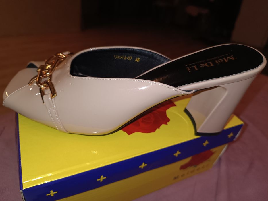 Шлепанці дуже милі 37-38р