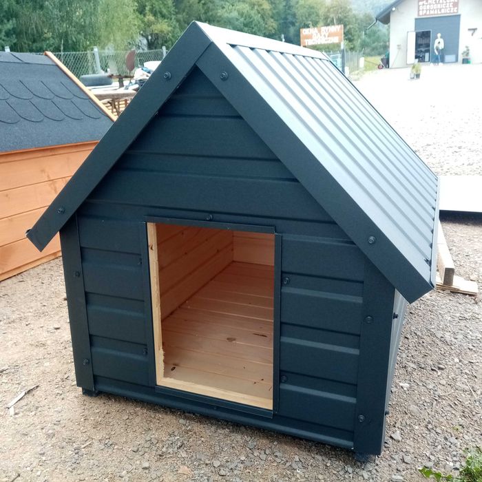 Buda dla psa z blachy lub drewna