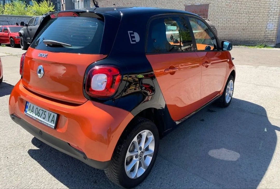 Smart EQ Forfour w453