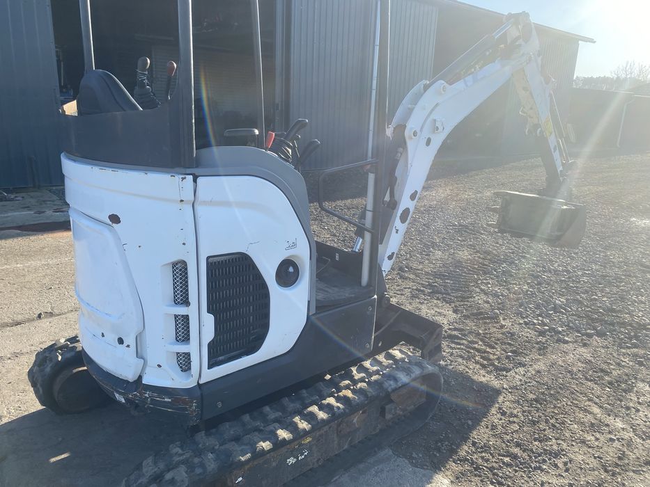 Mini koparka bobcat E 20