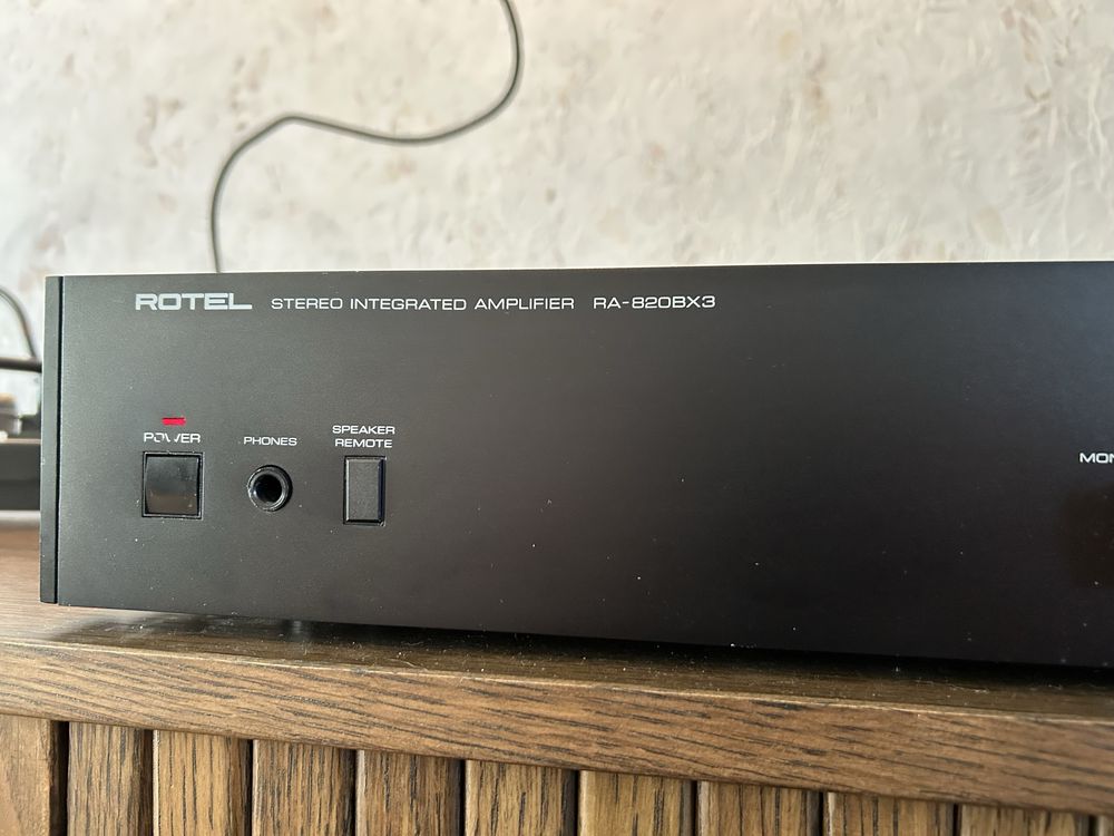 Wzmacniacz Rotel RA-820BX3