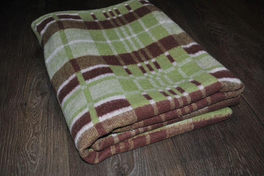 Покрывало 170*142 см одеяло теплое зелено коричневое большое плотное