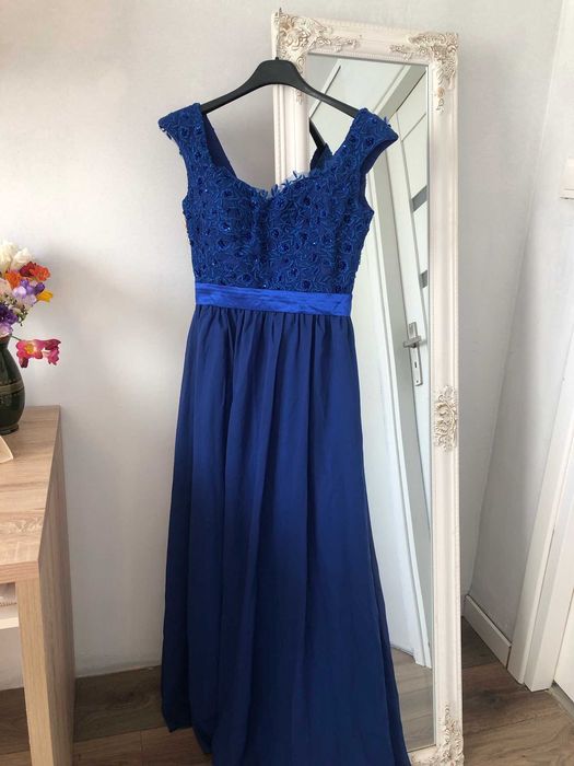 sukienka balowa długa tiulowa