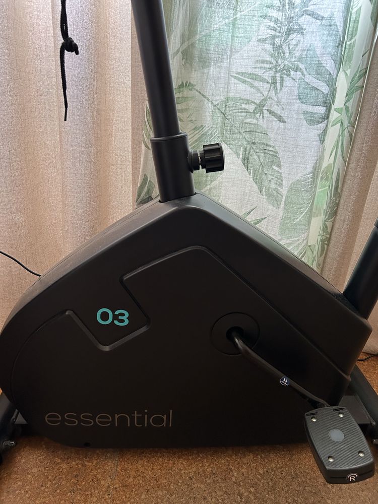 Bicicleta estática ESSENTIAL Domyos