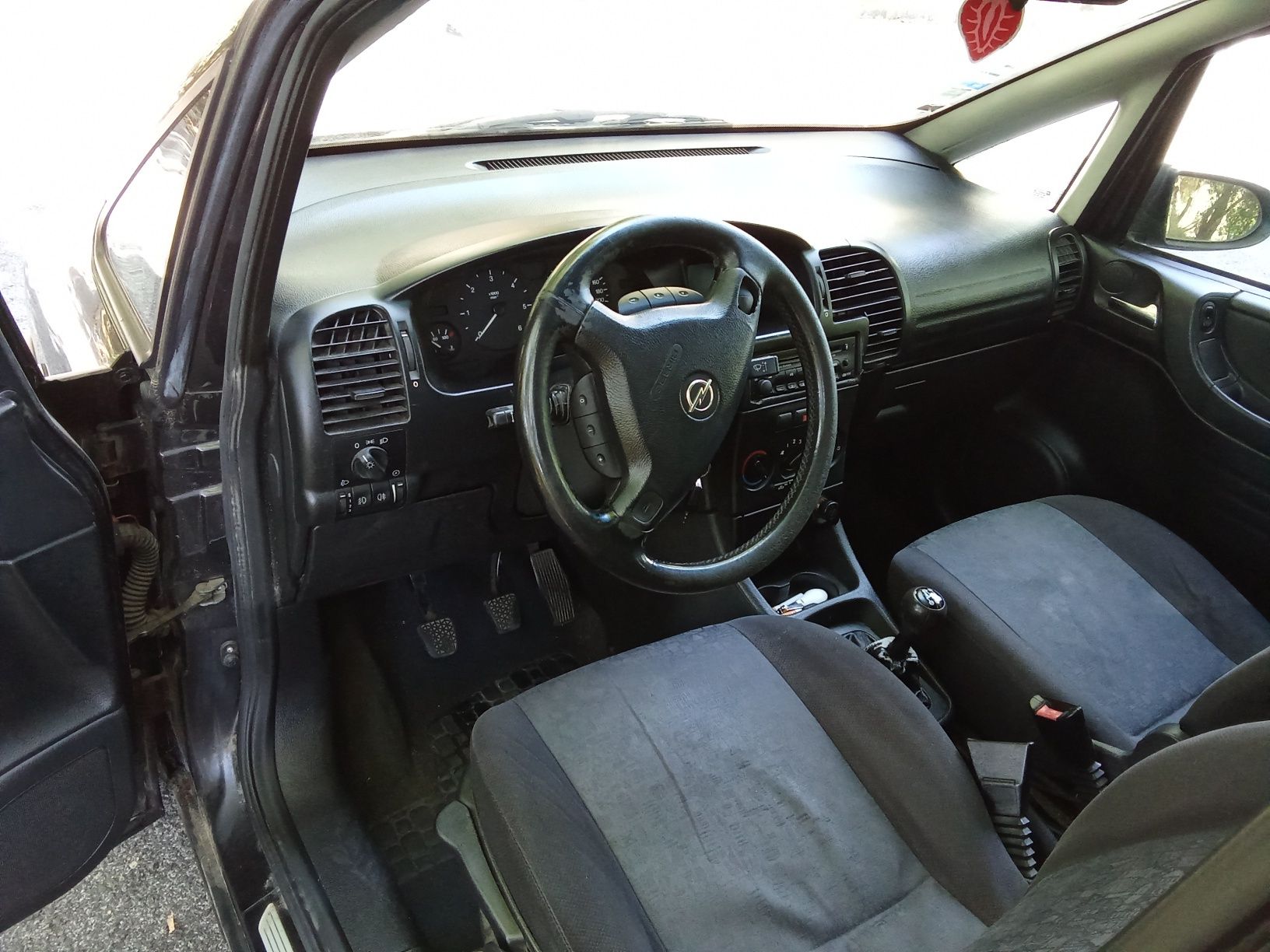 Opel Zafira 2.0 a diesel 7 lugares