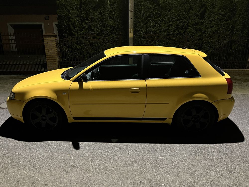 Audi S3 8L Imola Yellow Książka serwisowa Bardzo zdrowa
