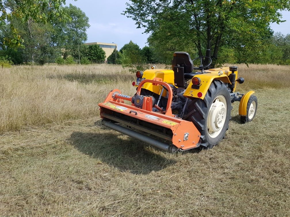 Koszenie działek nieużytków wysokich traw mulczerem Pruszków i okolice