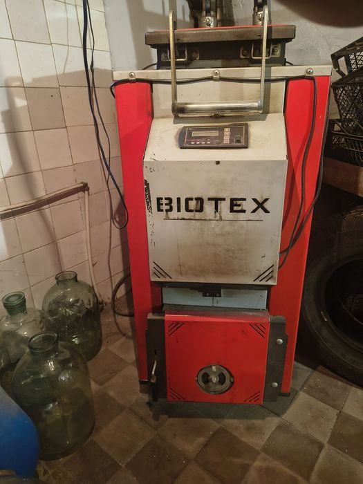 Твердопаливний котел TATRAMET BIO-TEX 20кВт з димохідними трубами