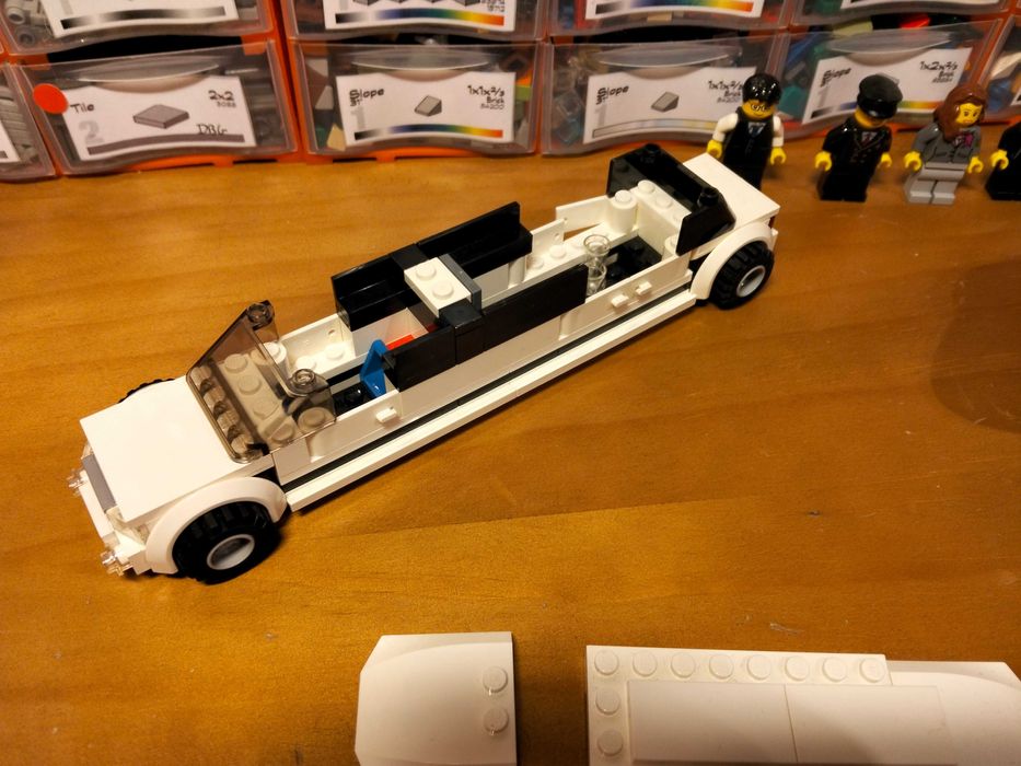 Lego city 3222 Helicopter and Limousine