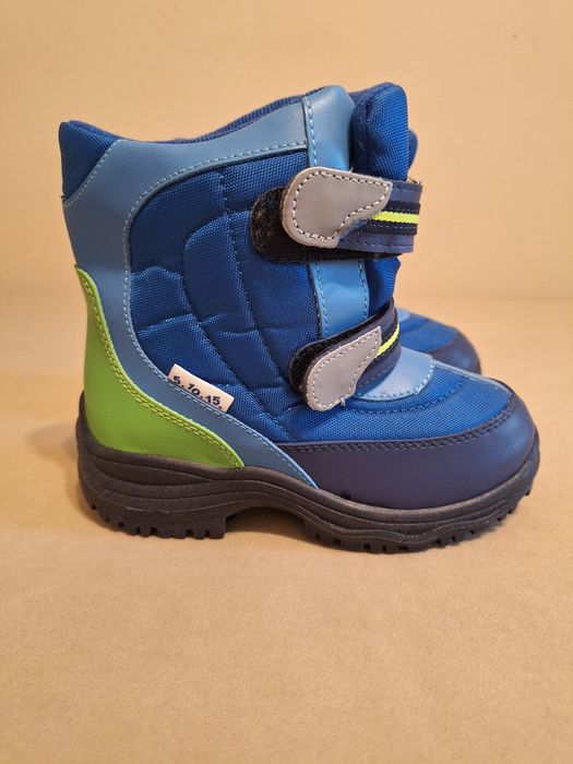 Buty zimowe, śniegowce kozaki dla chłopca, rozmiar 28. Nowe