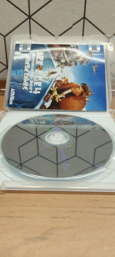 Epoka Lodowcowa 4 Wędrówka Kontynentów Arktyczne Igrzyska / Ice Age 4