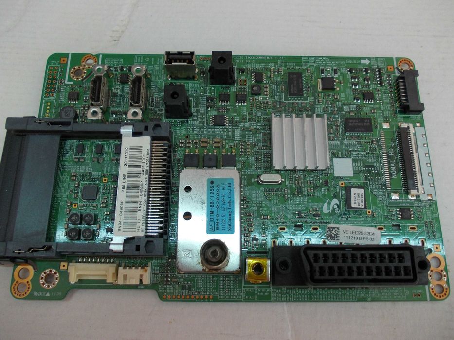 Módulos de TV Samsung UE32D4003 _BW com tela partida