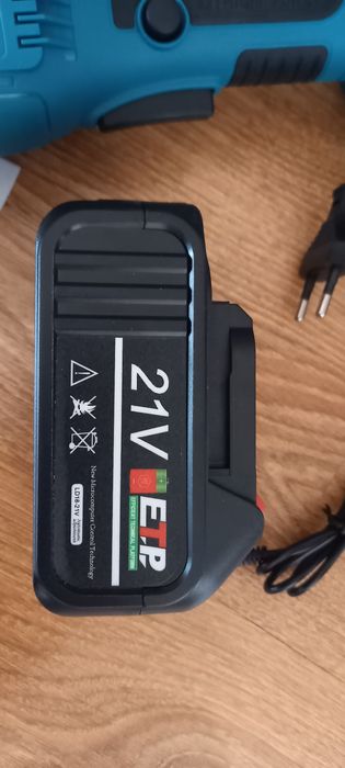 Szlifierka kątowa "LITHIUM POWER",akumulatorowa.