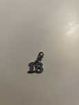 Przywieszka charms 18 do bransoletki srebrna p.925