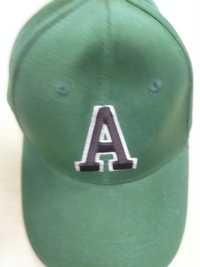 Nowa czapka z daszkiem zielona