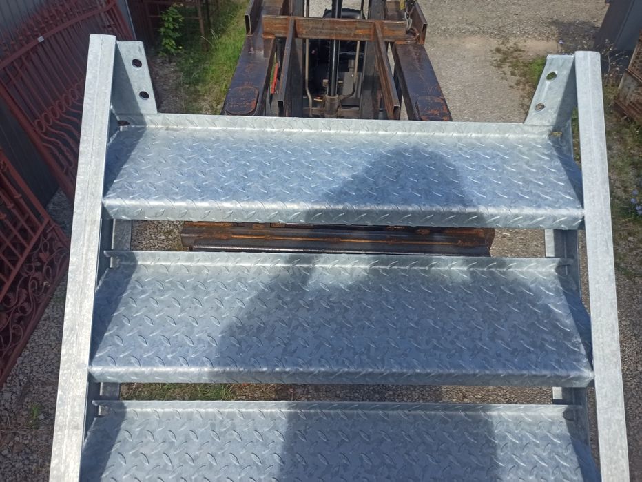 Schody metalowe ocynkowane