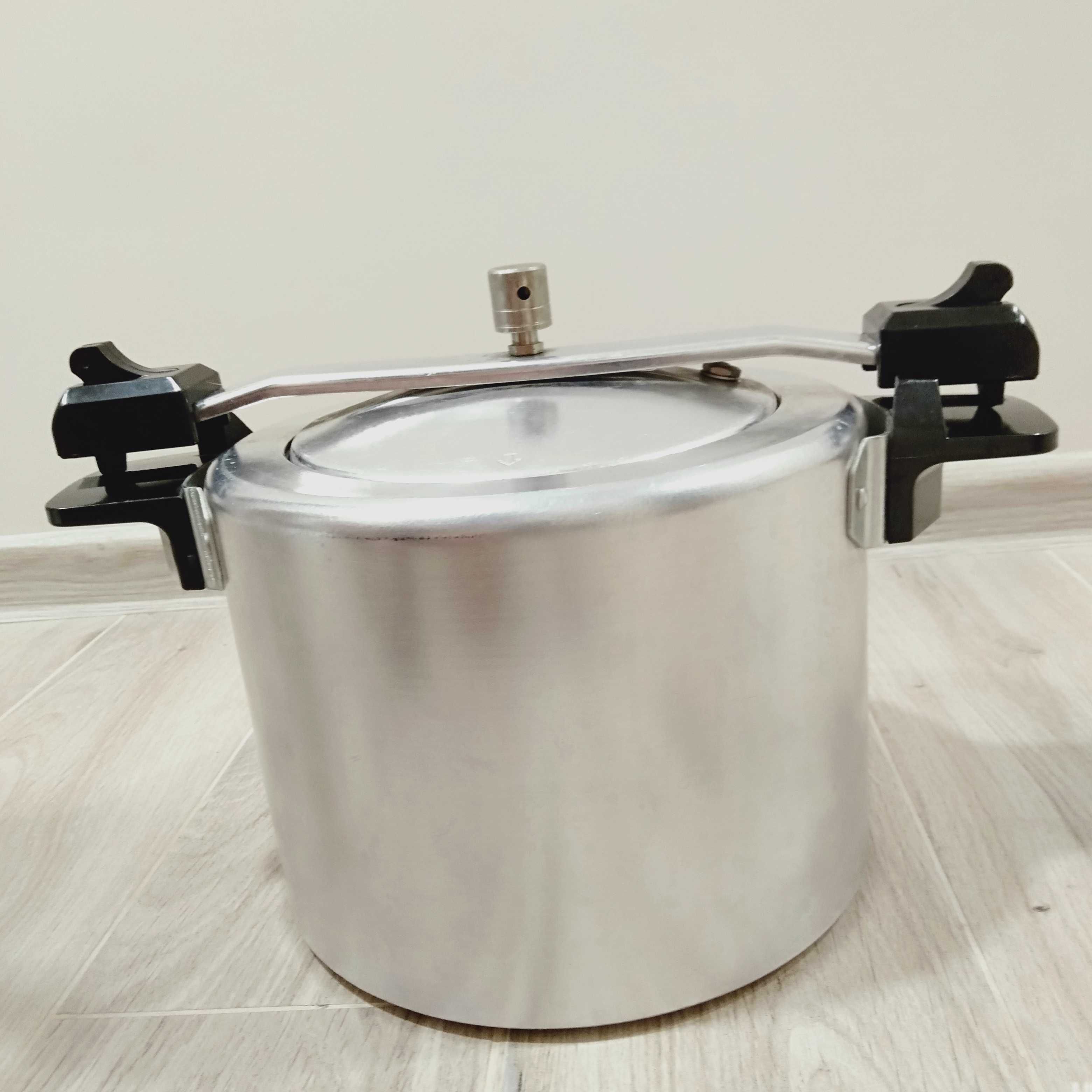 kolekcjonerski Szybkowar  poj.5l.-PRL /Okazja
