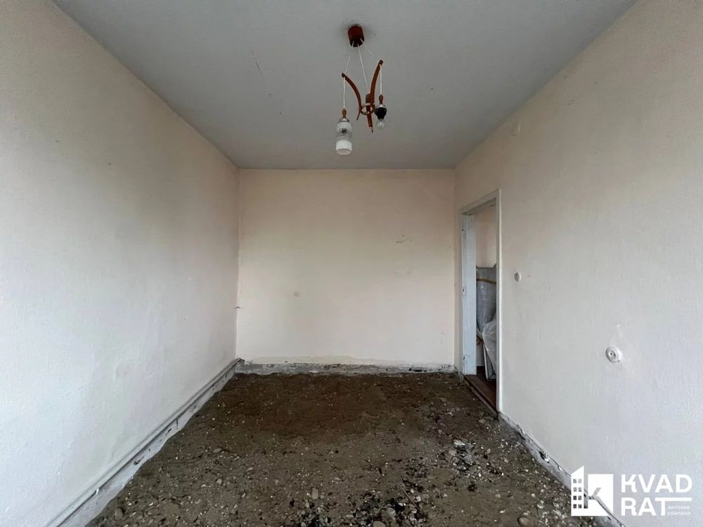 Продається будинок у центрі с. Єзупіль