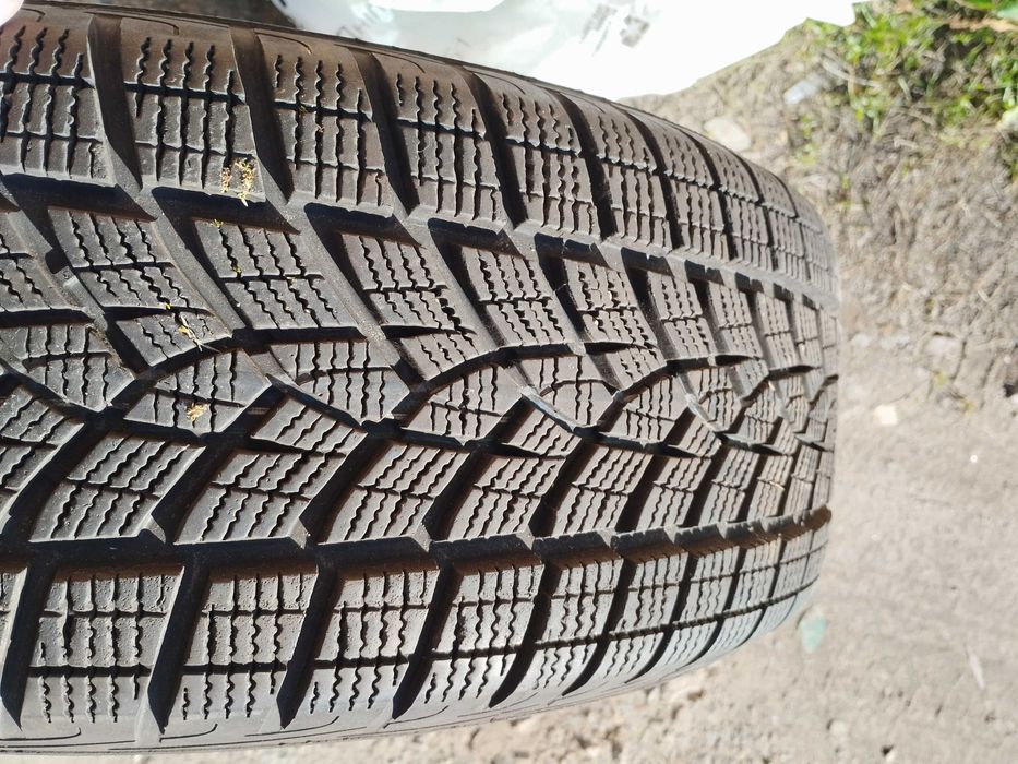 Шини з дисками R17