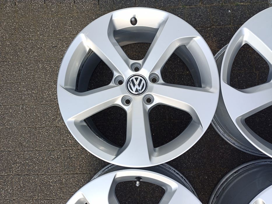 VW 17" Golf VI GTI 5c0 Caddy Eos Touran 7,5*17 ET49 Audi A3 Skoda OEM