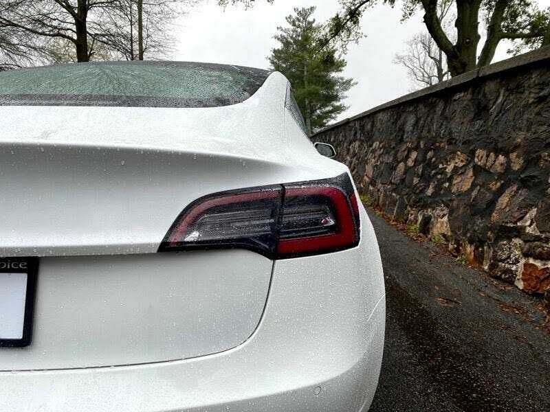 Tesla Model 3 Long Range 2020 рік