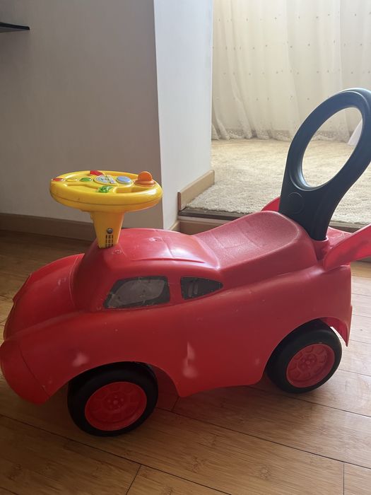 Машинка толокар