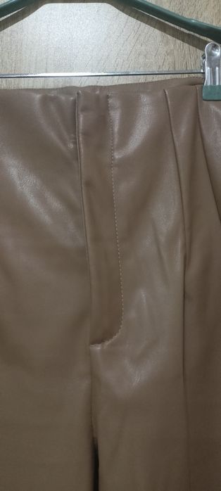 Cudne spodnie imitacja skóry