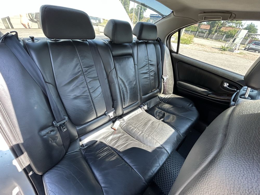 Nissan maxima 2000