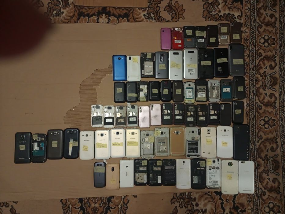 Лот сенсорних телефонів Samsung, Nokia, Huawei, Lenovo