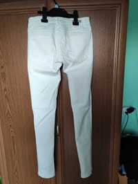 Spodnie rurki białe