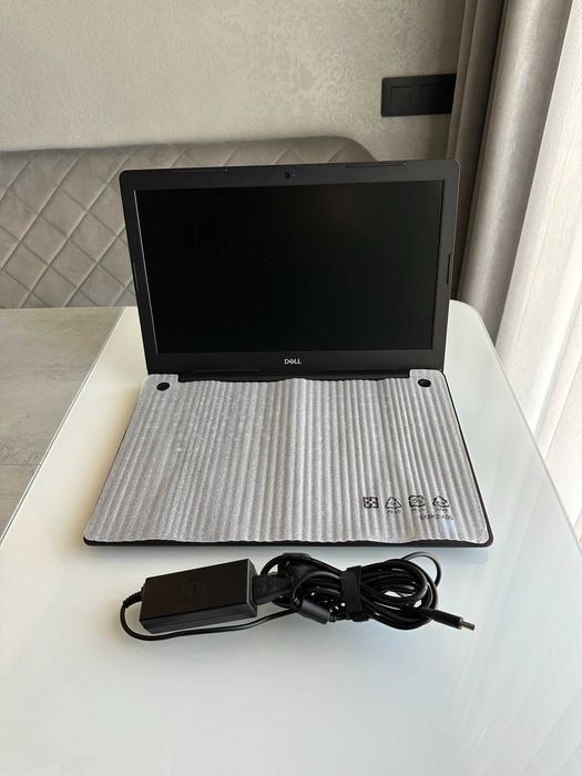 Ноутбук Dell Inspiron 3582 15.6 AG/Intel N4000 2.6GHz/4GB DDR4/500GB