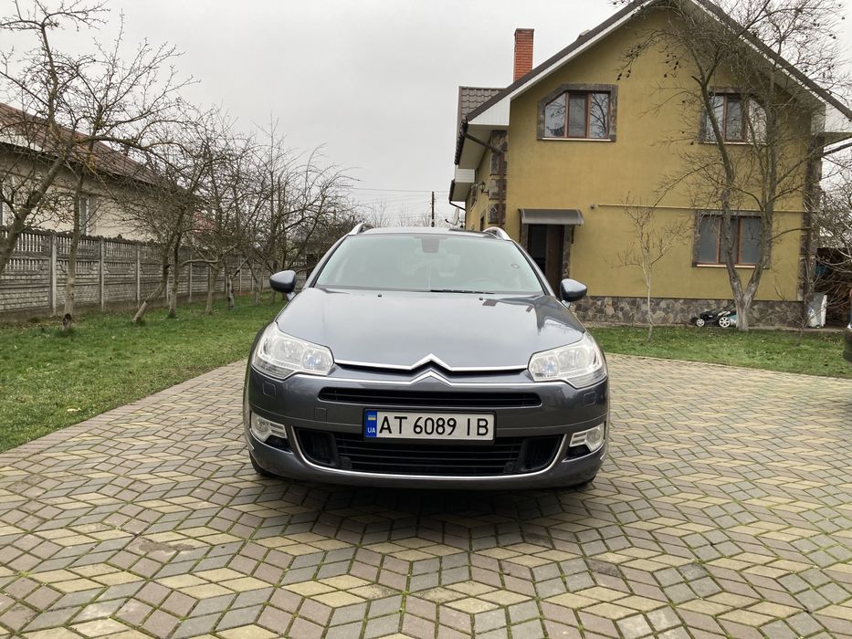 Citroen C5 x7 2012року 1,6 дизель механіка