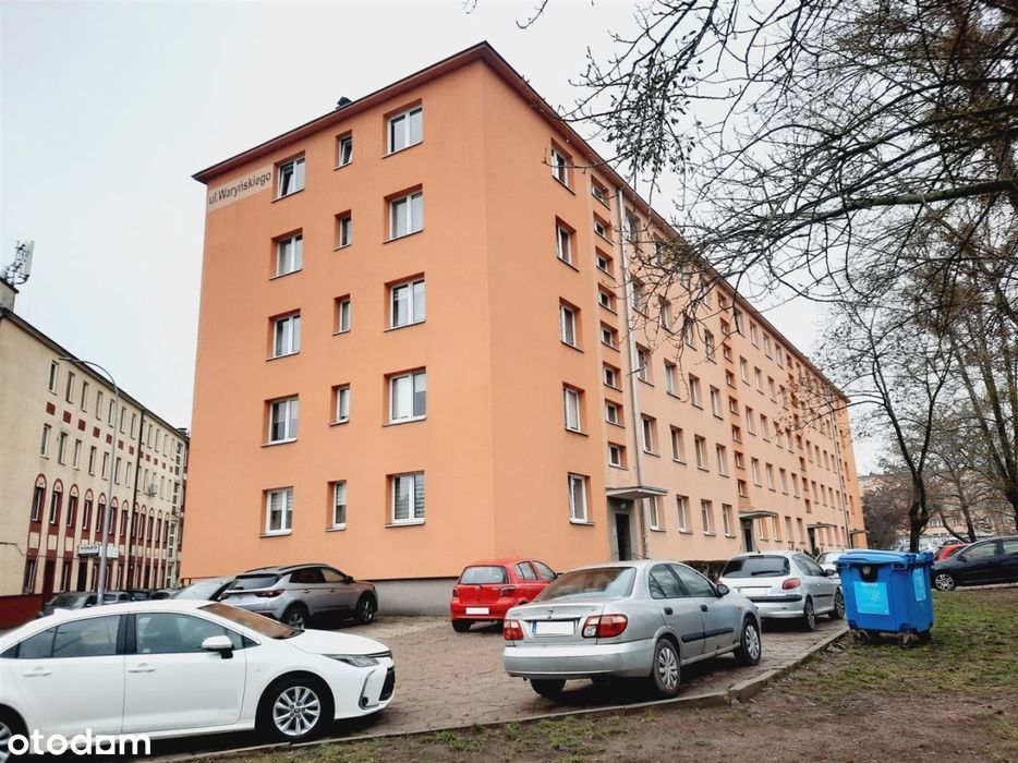 Centrum - ul. Waryńskiego - cegła