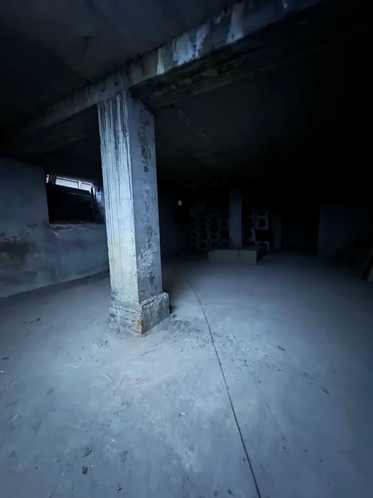 Продається комерційне приміщення вільного призначення в центрі!