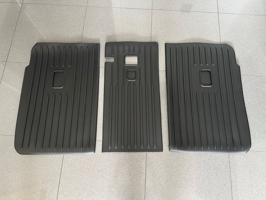 Conjunto 9 Tapetes Borracha TPE All Weather Tesla Model Y 2025 Juniper
