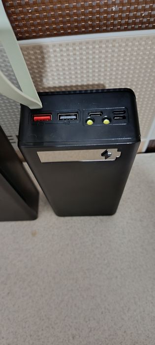 Продам повербанк хороша емкість