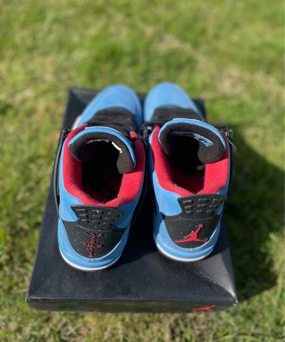 Jordan 4 Travis scoot