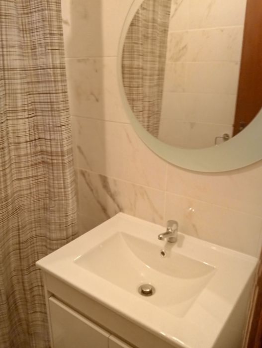 Quarto para arrendar