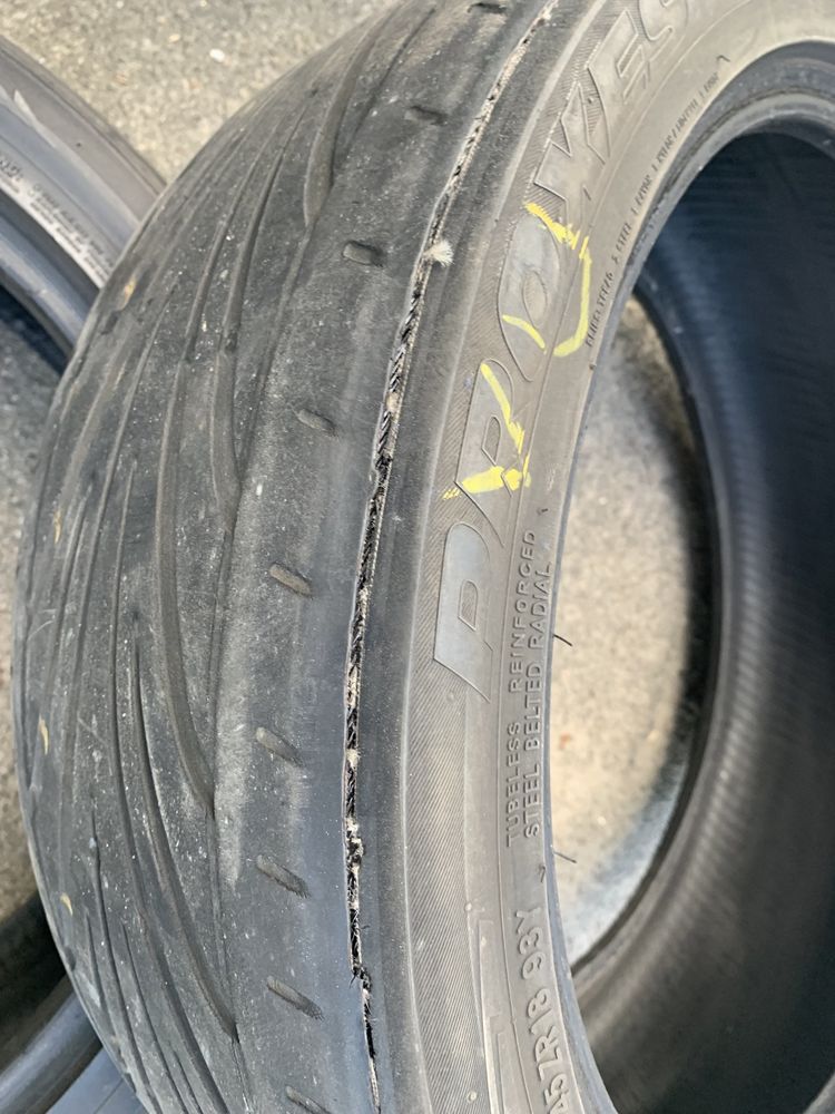Резина лето Toyo 215/45/18