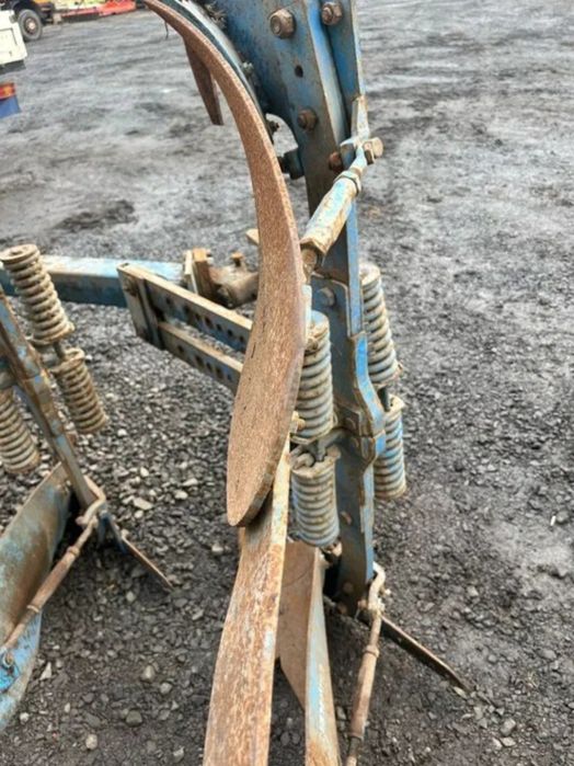 Pług obrotowy Lemken 3 skibowy na sprężynach