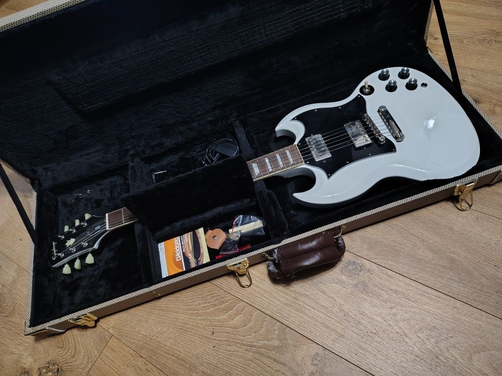 case gitarowy twardy