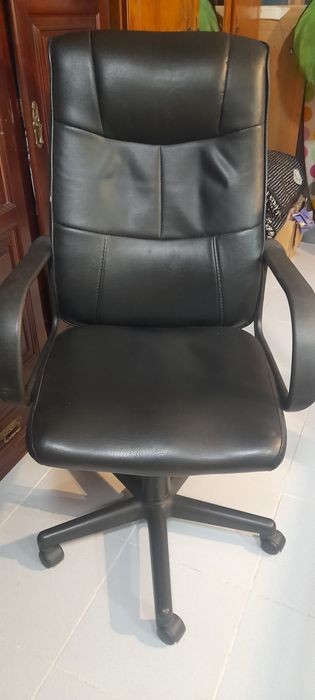 Cadwira para secretaria