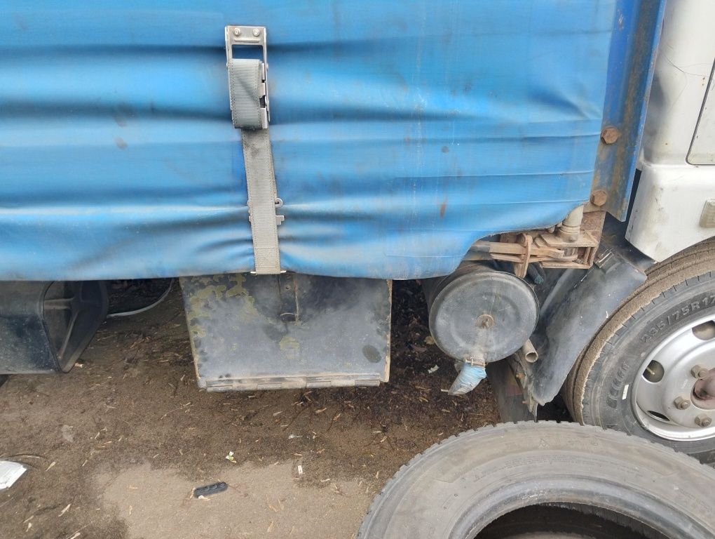 Продам вантажне авто,Донг фенг 1062
