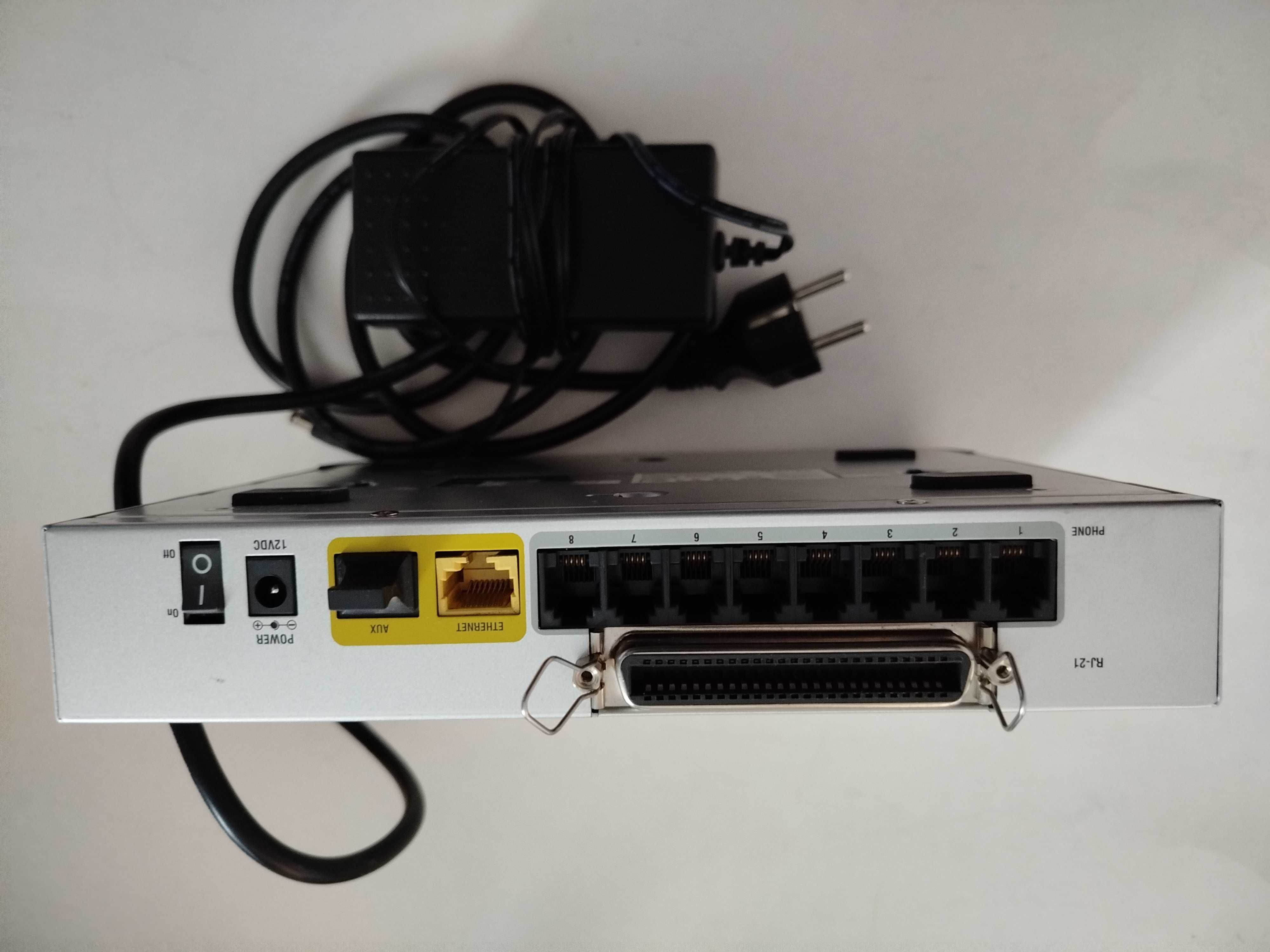 Bramka VOIP Cisco Linksys SPA8000 8 Port
